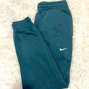 NIKE teal jogger sweatpants in size small! Barely worn and in good condition!